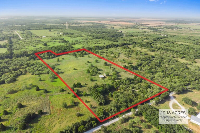 https://jananorsrealestate.com/wp-content/uploads/02_524_HCR_2125_3_mls-1.jpg