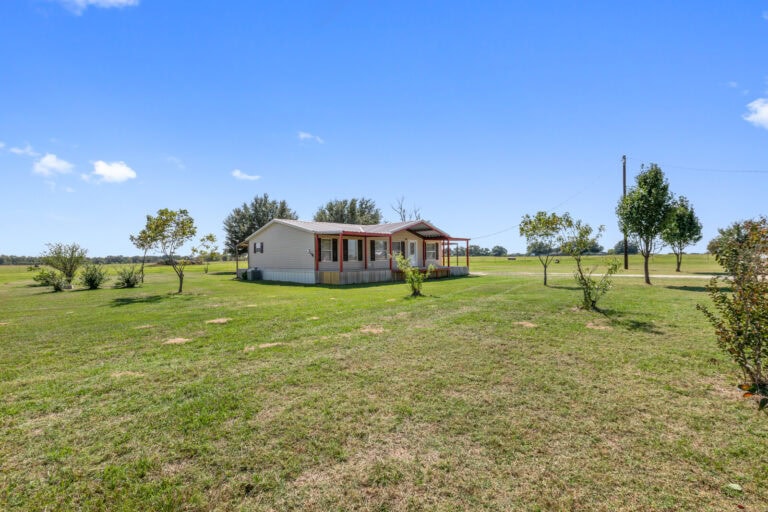 https://jananorsrealestate.com/wp-content/uploads/03_220_HCR_1363_3_mls.jpg