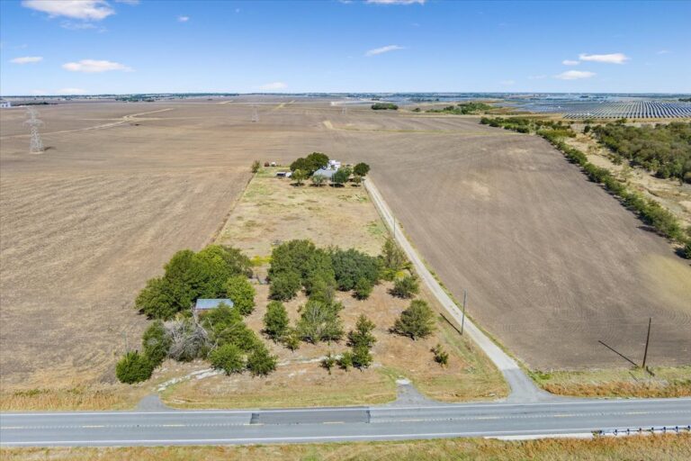 https://jananorsrealestate.com/wp-content/uploads/03-TBD-Cottonwood-Rd-Drone-3.jpg